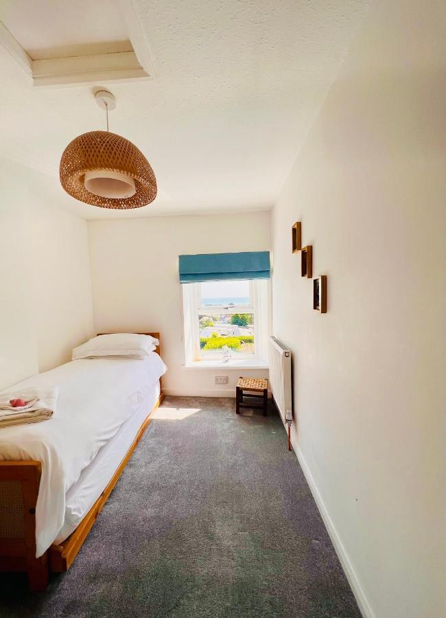 Gordy Hall -Sea Facing Welsh Cottage With Stunning Views Pendine Dış mekan fotoğraf